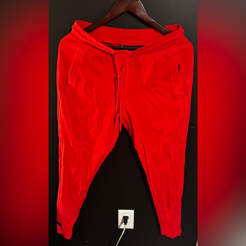Alphalete joggers